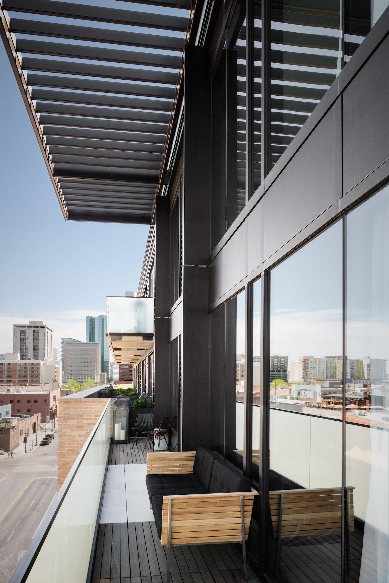 The Maven Hotel At Dairy Block Denver Exterior photo